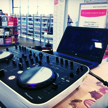 Rivera Entertainment Group - R.E.G working at Ulta Beauty on behalf of Urban Decay Cosmetics. - Party & Event Planning Near Me Rivera Entertainment Group - R.E.G working at Ulta Beauty on behalf of Urban Decay Cosmetics. - Party & Event Planning Near Me