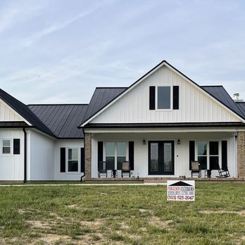 Ferguson Exteriors - Farm house with triple pane windows - Windows Installation Near Me Ferguson Exteriors - Farm house with triple pane windows - Windows Installation Near Me