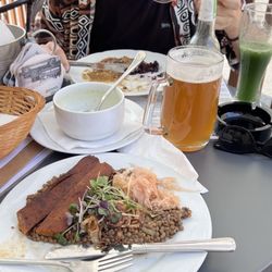 Vegalite - Lunch menu with brews