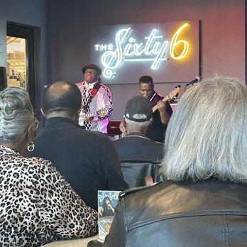 Pearl's Kitchen - Comfort Food Near Me - Cleveland, Ohio