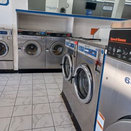 4 broken machines in a row...poorly labeled 4 broken machines in a row...poorly labeled