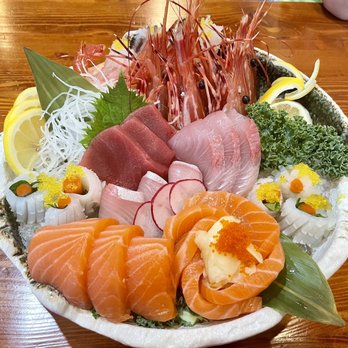Sen Sushi - Deluxe sashimi bowl - Sushi Bars Near Me - Rosemead, California Sen Sushi - Deluxe sashimi bowl - Sushi Bars Near Me - Rosemead, California