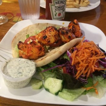 Chicken kabob with side salad