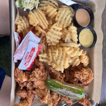 The Yard - Sports Bars Near Me - McKinney, Texas