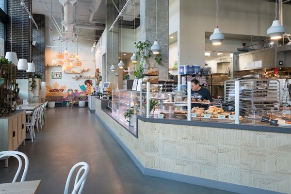 Pinoyshki Bakery, Cafe & Bar by null