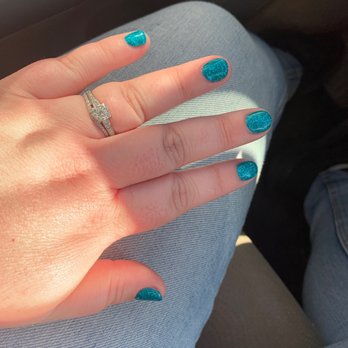 Polished NailBar - Gel manicure - Nail Salons Near Me - Bakersfield, California