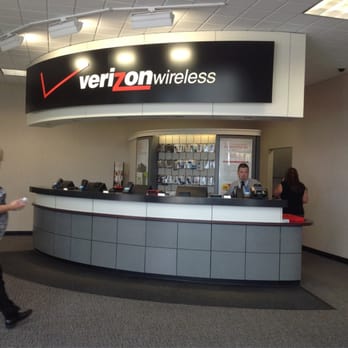 Verizon - Mobile Phones Near Me - Machesney Park, Illinois