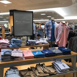 Dillard's Indian River Mall - One of my fav brands of shirts for men:-)