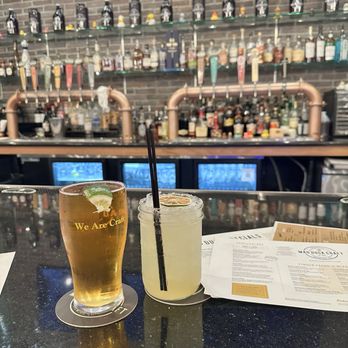 Mad Duck Craft - Brewpubs Near Me - Fresno, California