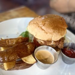 Outpost - Chicken sando