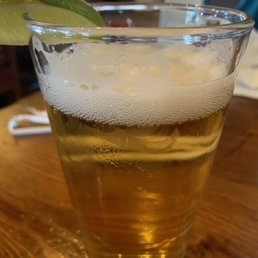 This is how my draft beer was served. Lots of vacant space in the glass that should be filled with beer! This is how my draft beer was served. Lots of vacant space in the glass that should be filled with beer!