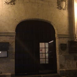 Parador de Zamora - Entrada al Parador, antiguo Palacio de los Condes de Aliste, siglo XV