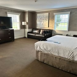 The Grand Resort - Bedroom