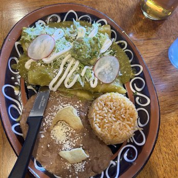 El Canario Carnitas - Chicken enchiladas en salsa verde - Mexican Near Me - Temecula, California El Canario Carnitas - Chicken enchiladas en salsa verde - Mexican Near Me - Temecula, California
