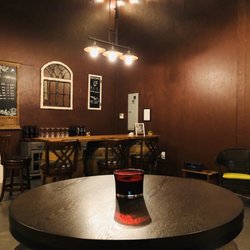 Burke Vineyard - Wine tasting room