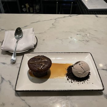 Avalon Beach House - Flourless chocolate cake ice cream caramel sauce - Cocktail Bars Near Me - Delray Beach, Florida Avalon Beach House - Flourless chocolate cake ice cream caramel sauce - Cocktail Bars Near Me - Delray Beach, Florida