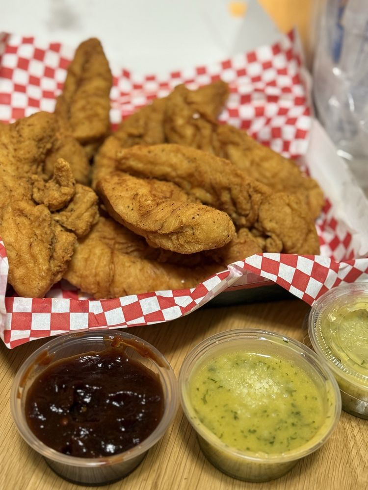 Food from Wing Snob