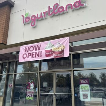 Yogurtland - Ice Cream & Frozen Yogurt Near Me - El Monte, California Yogurtland - Ice Cream & Frozen Yogurt Near Me - El Monte, California