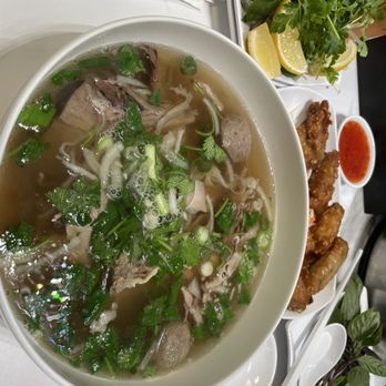 Pho Anh - Pho Broth was so flavorful. Had to hold back on drinking the whole bowl. - Vietnamese Near Me - Mountain View, California Pho Anh - Pho Broth was so flavorful. Had to hold back on drinking the whole bowl. - Vietnamese Near Me - Mountain View, California