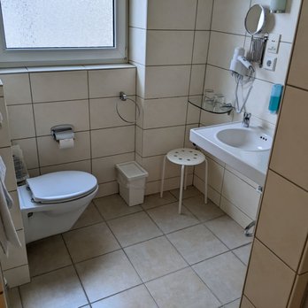Hotel Kleiner Riesen - Hotels Near Me - Koblenz, RP