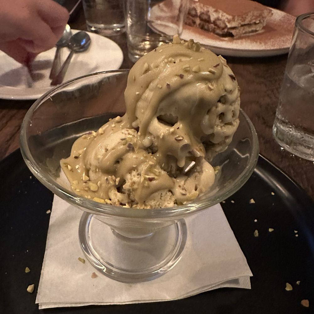 Piccola Pizzeria - Pistachio gelato - Pizza Near Me - Coral Gables, Florida