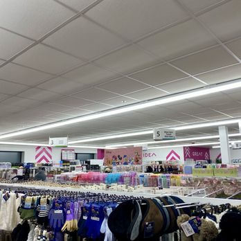 Daiso - Cards & Stationery Near Me - Willowbrook, Illinois