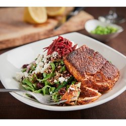 Turtle Jack's - Quinoa & Arugula Salad with Grilled Salmon