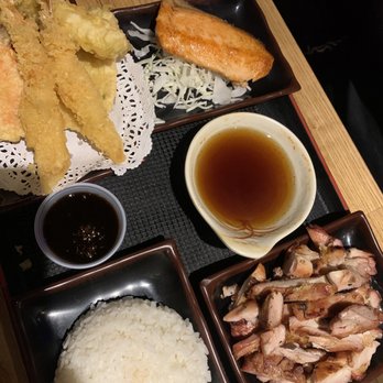 Sams Sushi - Sushi Bars Near Me - La Quinta, California
