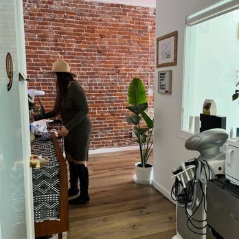 The Skin Fit Studio - inside skinfit studio - Skin Care Near Me - Fullerton, California The Skin Fit Studio - inside skinfit studio - Skin Care Near Me - Fullerton, California
