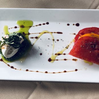 Restaurant Paradis - Heirloom tomatoes and buratta - New American Near Me - Rosemary Beach, Florida