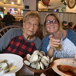 Willow Street Pub - ClamDiggin at the Pub.