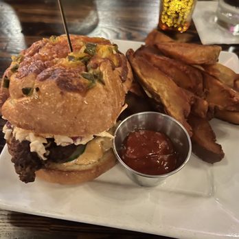 Bosscat Kitchen & Libations - CRISPY FRIED CHICKEN SANDWICH - New American Near Me - Irvine, California Bosscat Kitchen & Libations - CRISPY FRIED CHICKEN SANDWICH - New American Near Me - Irvine, California