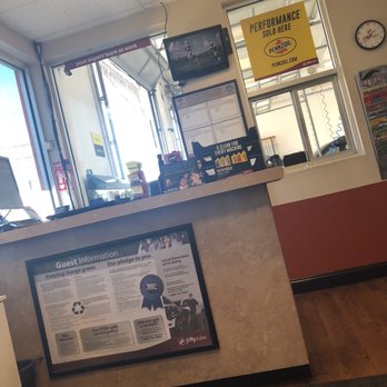 Jiffy Lube - waiting room - Oil Change Stations Near Me - Orange Park, Florida Jiffy Lube - waiting room - Oil Change Stations Near Me - Orange Park, Florida