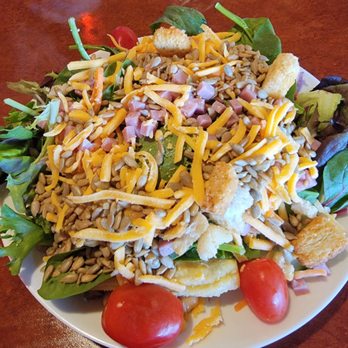 Round Table Pizza - Salad bar..one trip - Pizza Near Me - Oroville, California