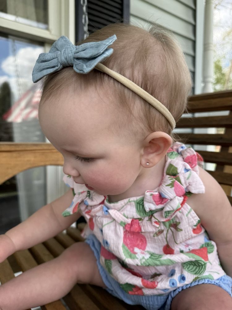 Essence Spa & Salon Logo