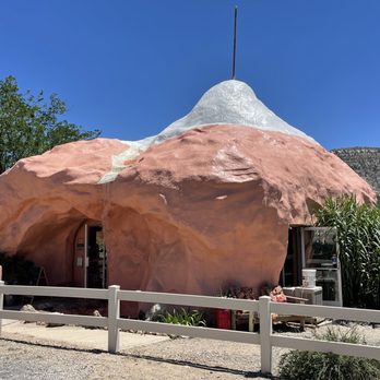Rock Stop - Outside - Coffee & Tea Near Me - Orderville, Utah