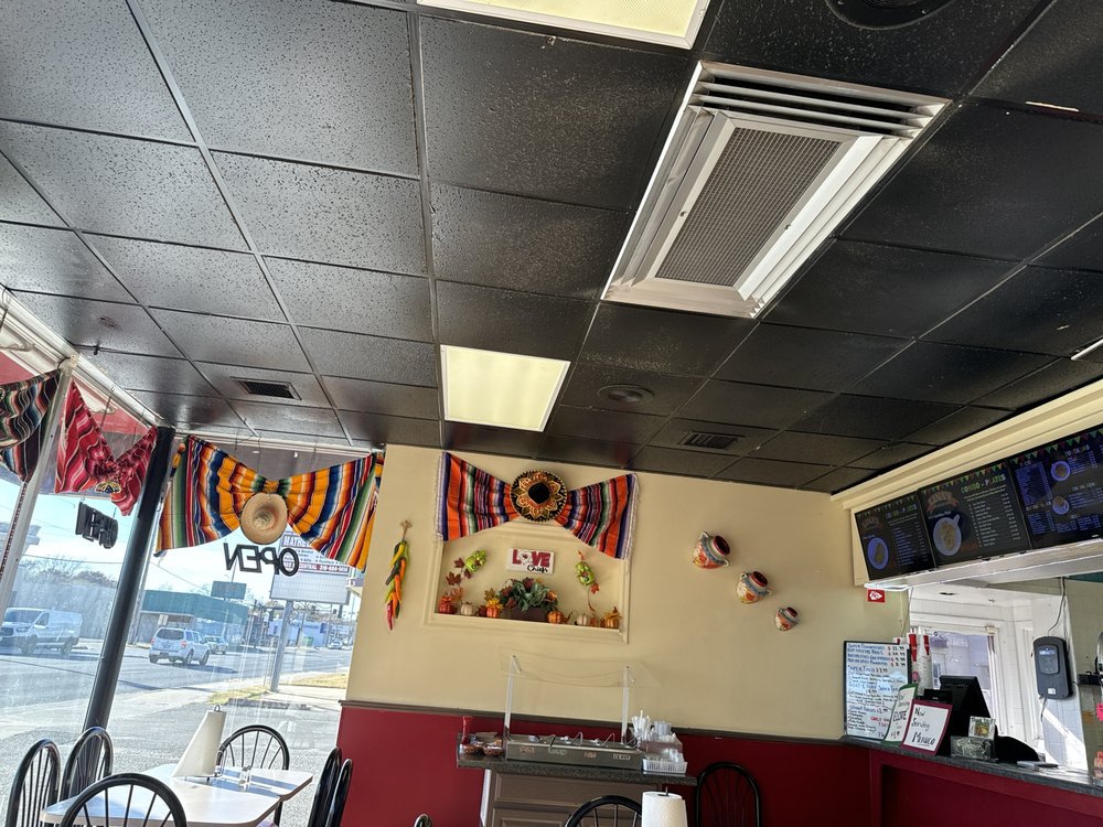 Lina's Mexican Restaurant Central