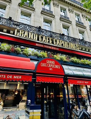 Grand Café Capucines by null