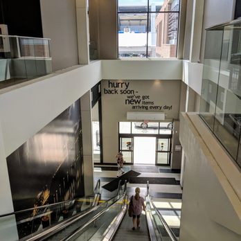 Winners - Escalator down - Women's Clothing Near Me - Ottawa, Ontario