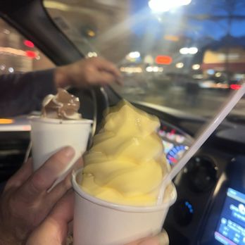 Meadowlark Dairy - Really bad photo of really GOOD ice cream - Ice Cream & Frozen Yogurt Near Me - Pleasanton, California Meadowlark Dairy - Really bad photo of really GOOD ice cream - Ice Cream & Frozen Yogurt Near Me - Pleasanton, California