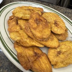 Fresh hot tostones