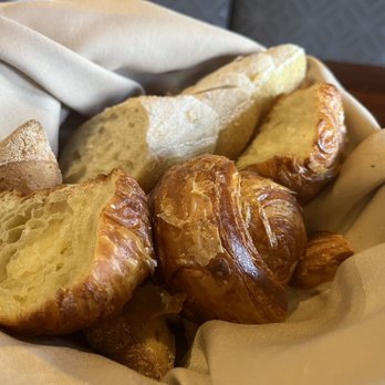A Land Remembered - Bread - Steakhouses Near Me - Orlando, Florida