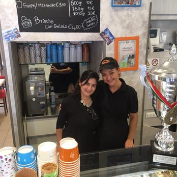 Il Cannolo Siciliano - Cafes Near Me - Rome, RM Il Cannolo Siciliano - Cafes Near Me - Rome, RM