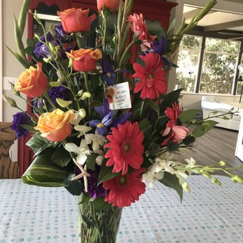 Shell Beach Floral Design - Spring floral arrangement. - Florists Near Me - Pismo Beach, California