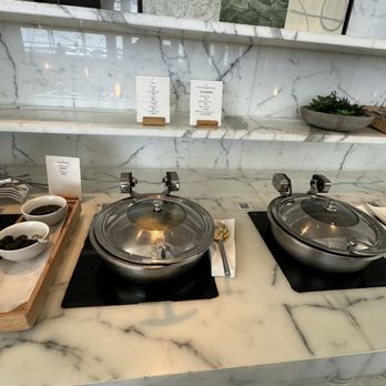 寰宇堂 - Food - Airport Lounges Near Me - Hong Kong, HK