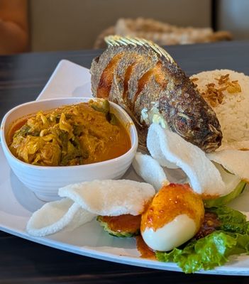 Banana Leaf by null