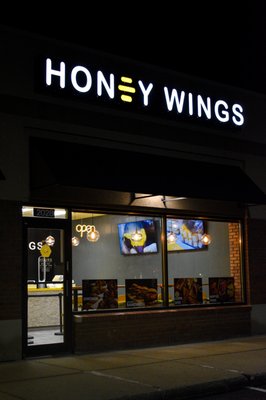 Fadis Lebanese Grill express by null