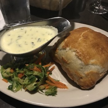 The Earle Restaurant - Saumon en croute - Wine Bars Near Me - Ann Arbor, Michigan