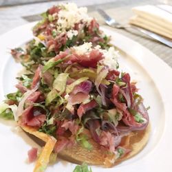 Mercado Gourmet - Tostadas de Marlin de La Uniquita