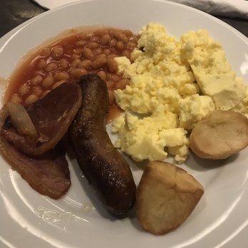 Plaza Premium Lounge - Full breakfast - Airport Lounges Near Me - London, XGL Plaza Premium Lounge - Full breakfast - Airport Lounges Near Me - London, XGL
